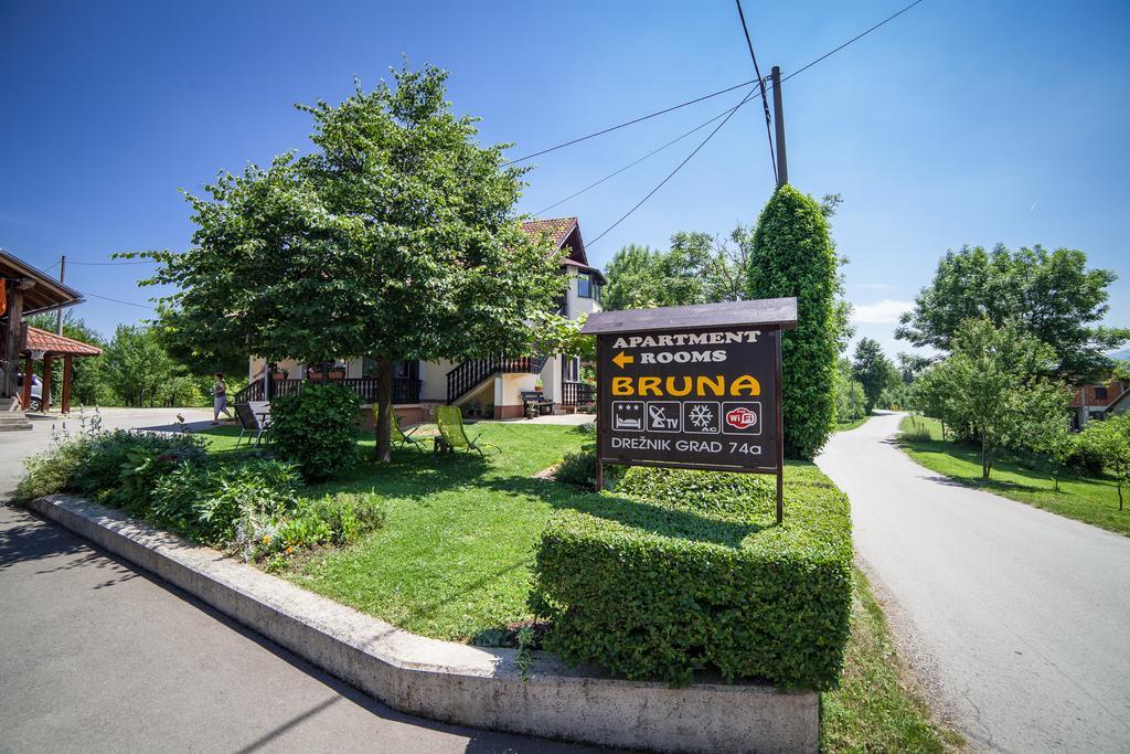 Apartmant & Room Bruna Drežnik Grad Екстериор снимка