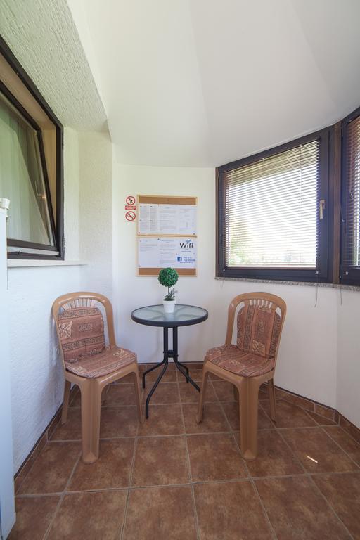Apartmant & Room Bruna Drežnik Grad Екстериор снимка